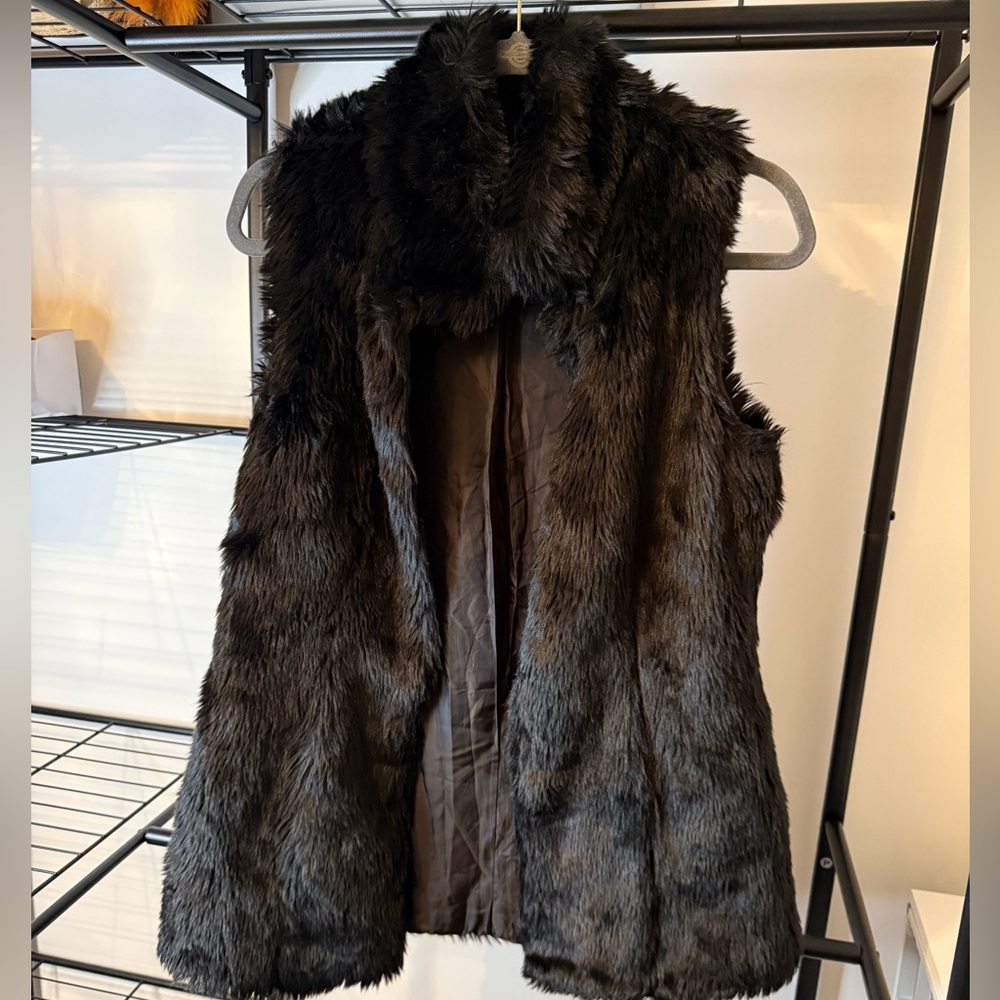 Suzy Shier Dark Faux Fur Vest